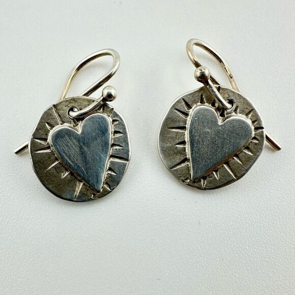 Sterling Silver CLP 925 Heart Dangle drop Earrings - Picture 2 of 5